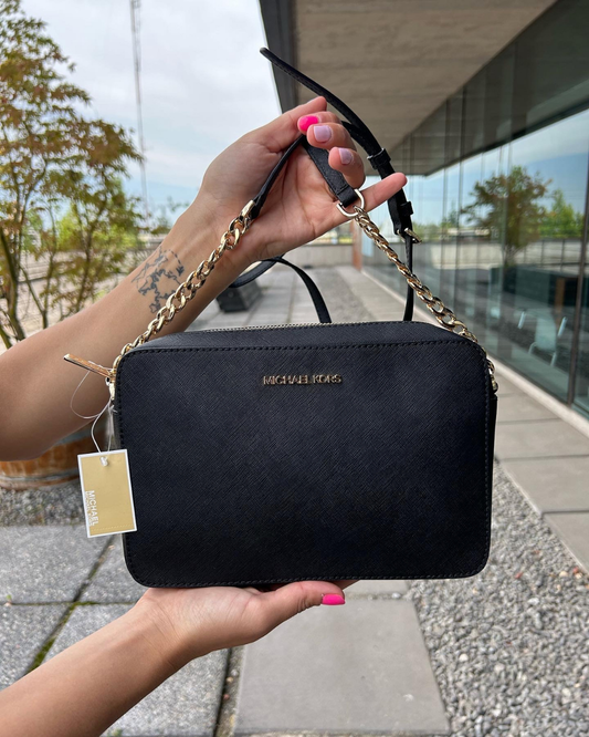 Cross Jet Set Negro Dorado Michael Kors