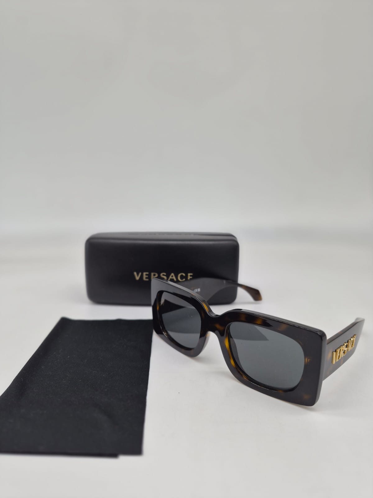 Anteojos Versace