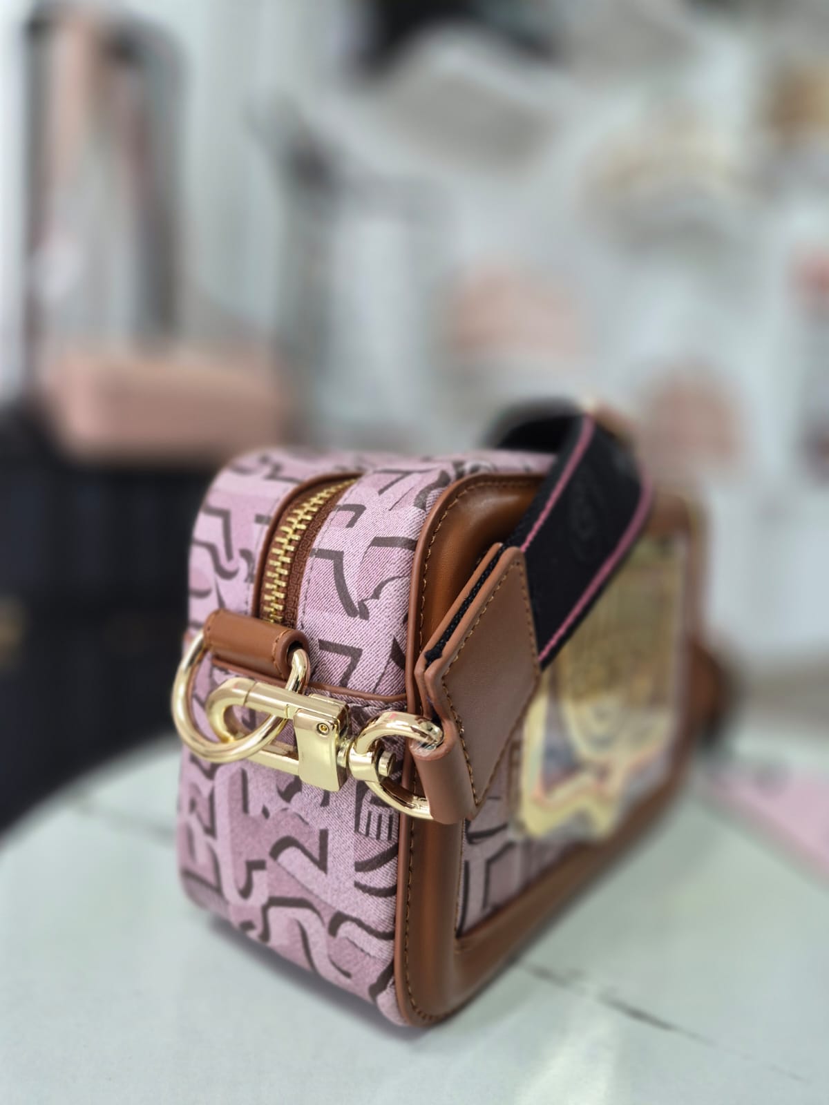 Cross Chiara Ferragni