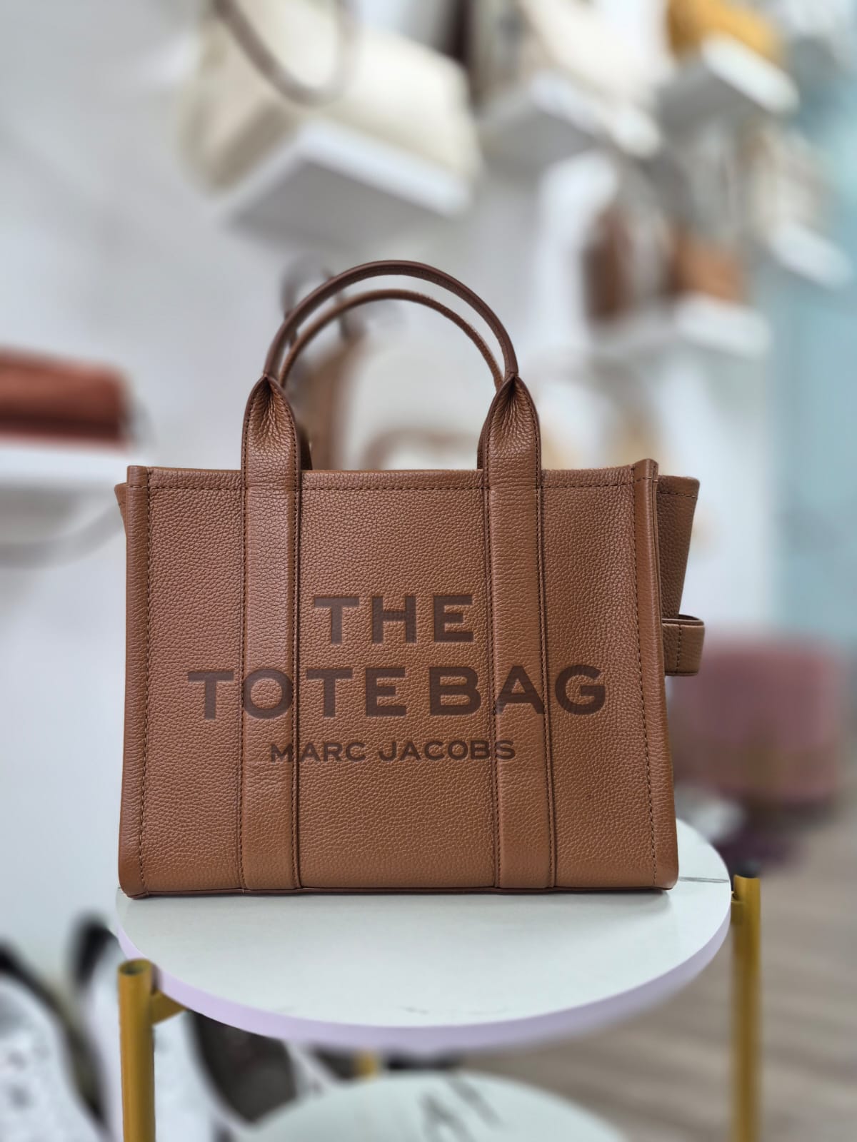 Tote Marc Jacobs cuero marrón