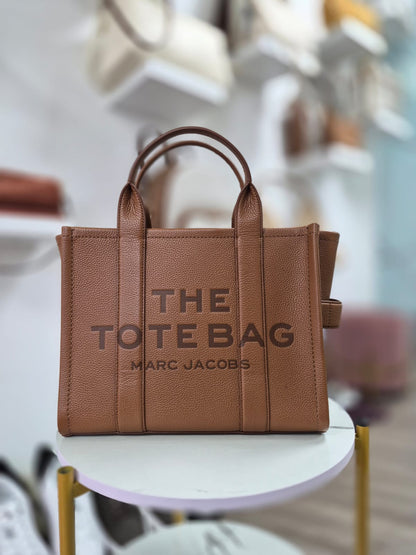 Tote Marc Jacobs cuero marrón
