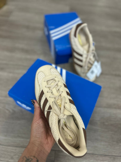 Zapatilla Adidas Mujer Café