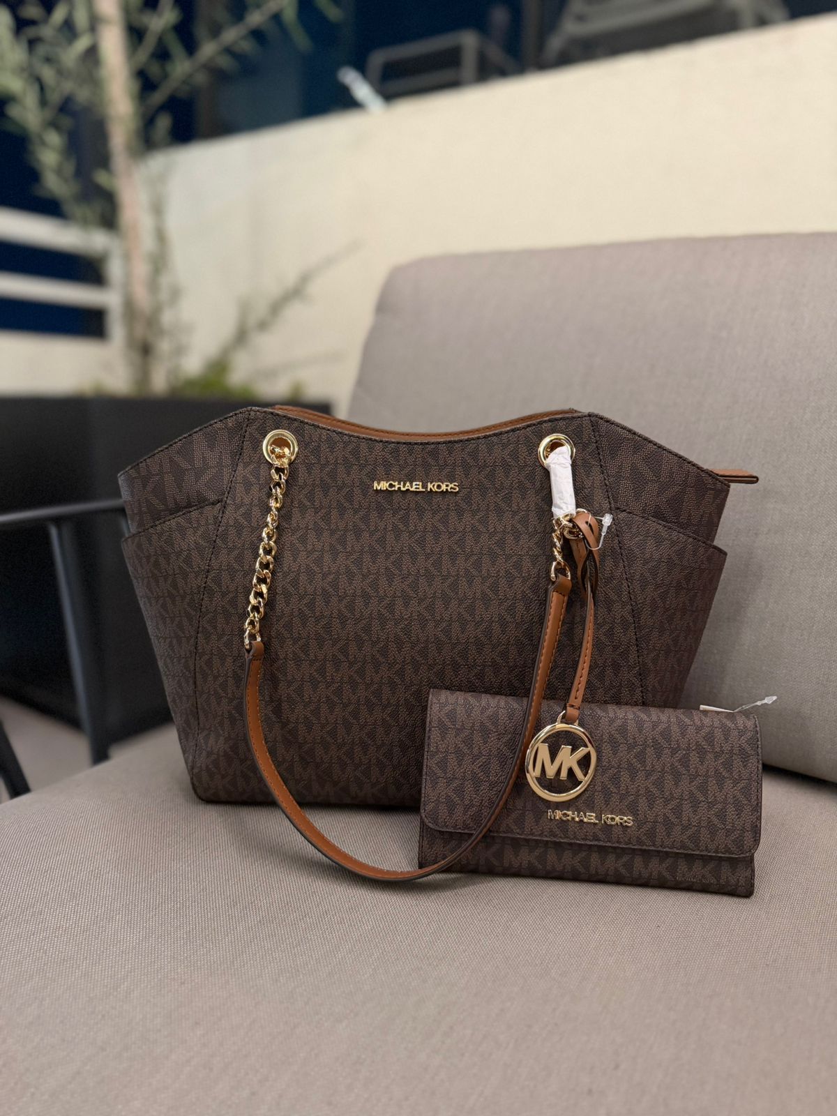 Tote Michael Kors Marrón Monograma